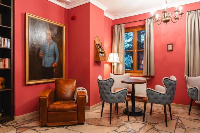 Hotel Henri Country House