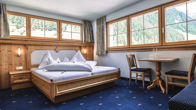 Hotel Alpina