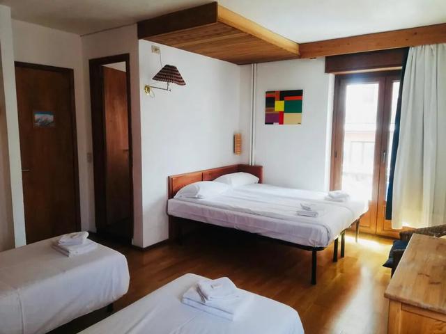 Hotel & Bar Derby