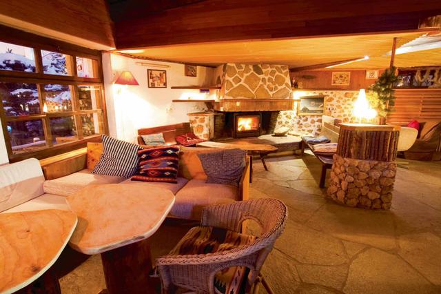 Hotel & Bar Derby