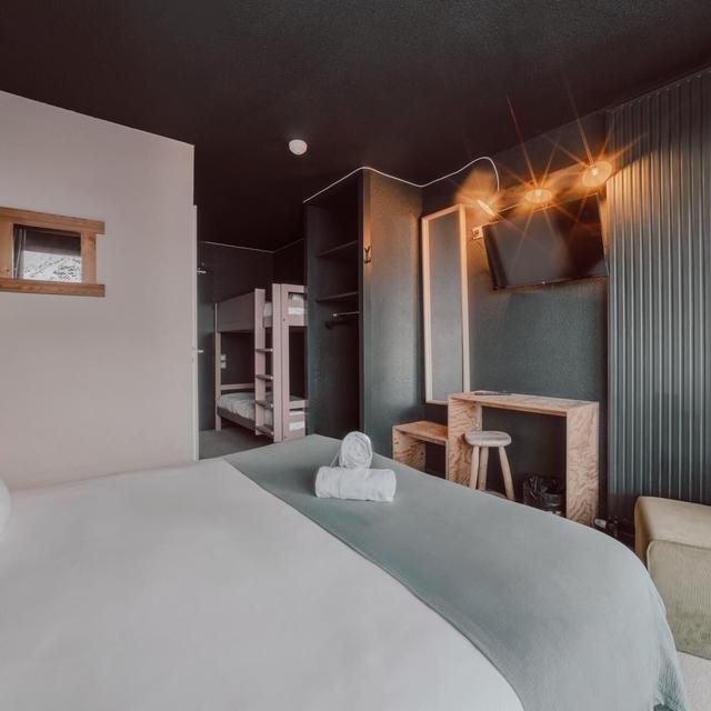 Alpeen Hotel