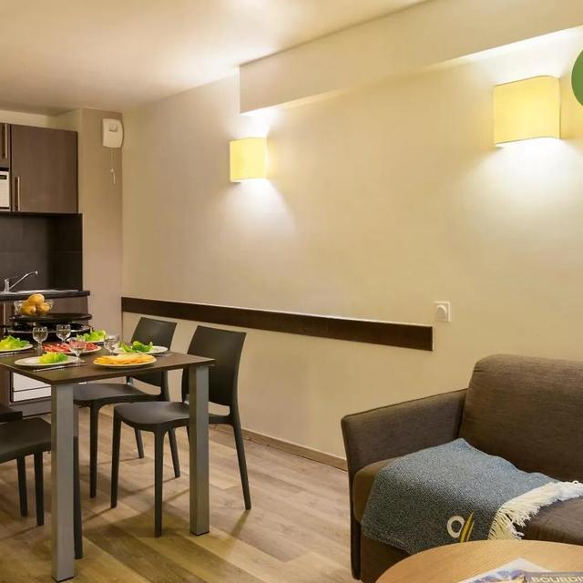 Sowell Residence Pierre Blanche